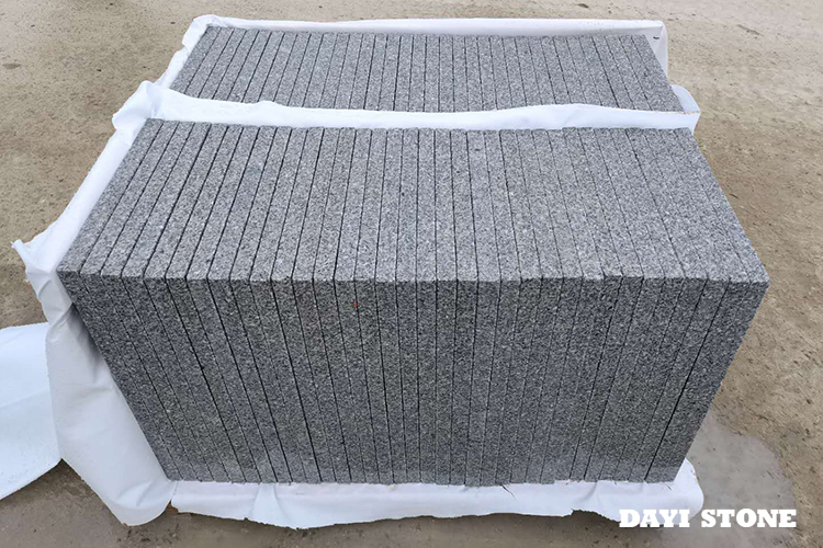 G603-10 Light Grey Granite Natural Stone Tile Flamed For Floor - Dayi Stone